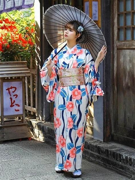 tenue traditionnelle japonaise femme|20 Vêtements japonais traditionnels à découvrir